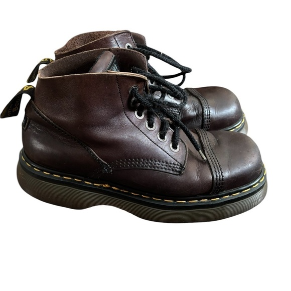 Doc Dr Martens Brown Air Wair Boots Sz Men’s 9 6 Hole Brown Made in England